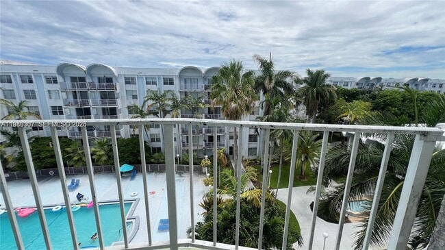 Building Photo - 486 NW 165th St