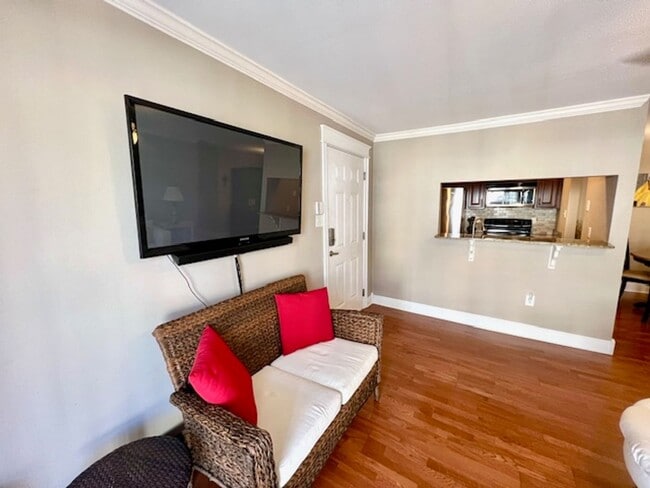Building Photo - Waterfront Fully Furnished Condo!