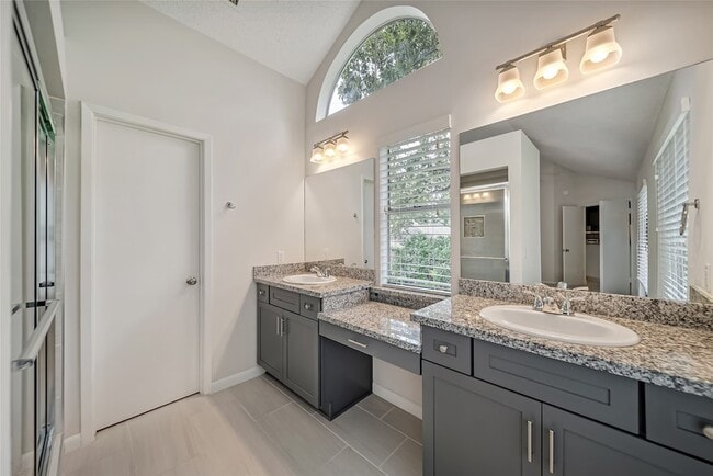 Building Photo - 3317 Golden Trails Dr