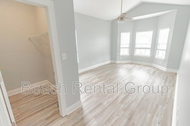 Building Photo - 1309 Painted Tree Ln