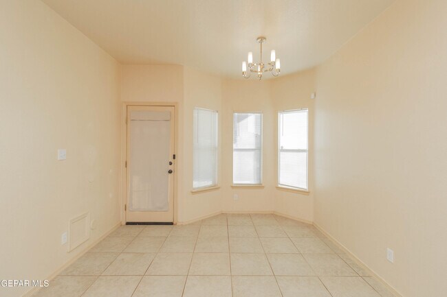 Building Photo - 3712 Prairie Rose St