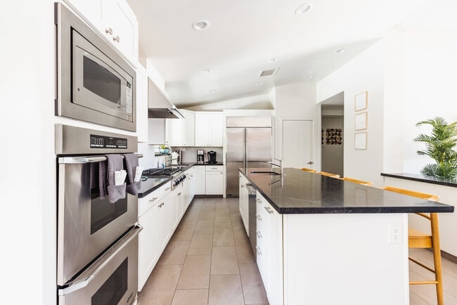 Building Photo - 3344 N 62nd St