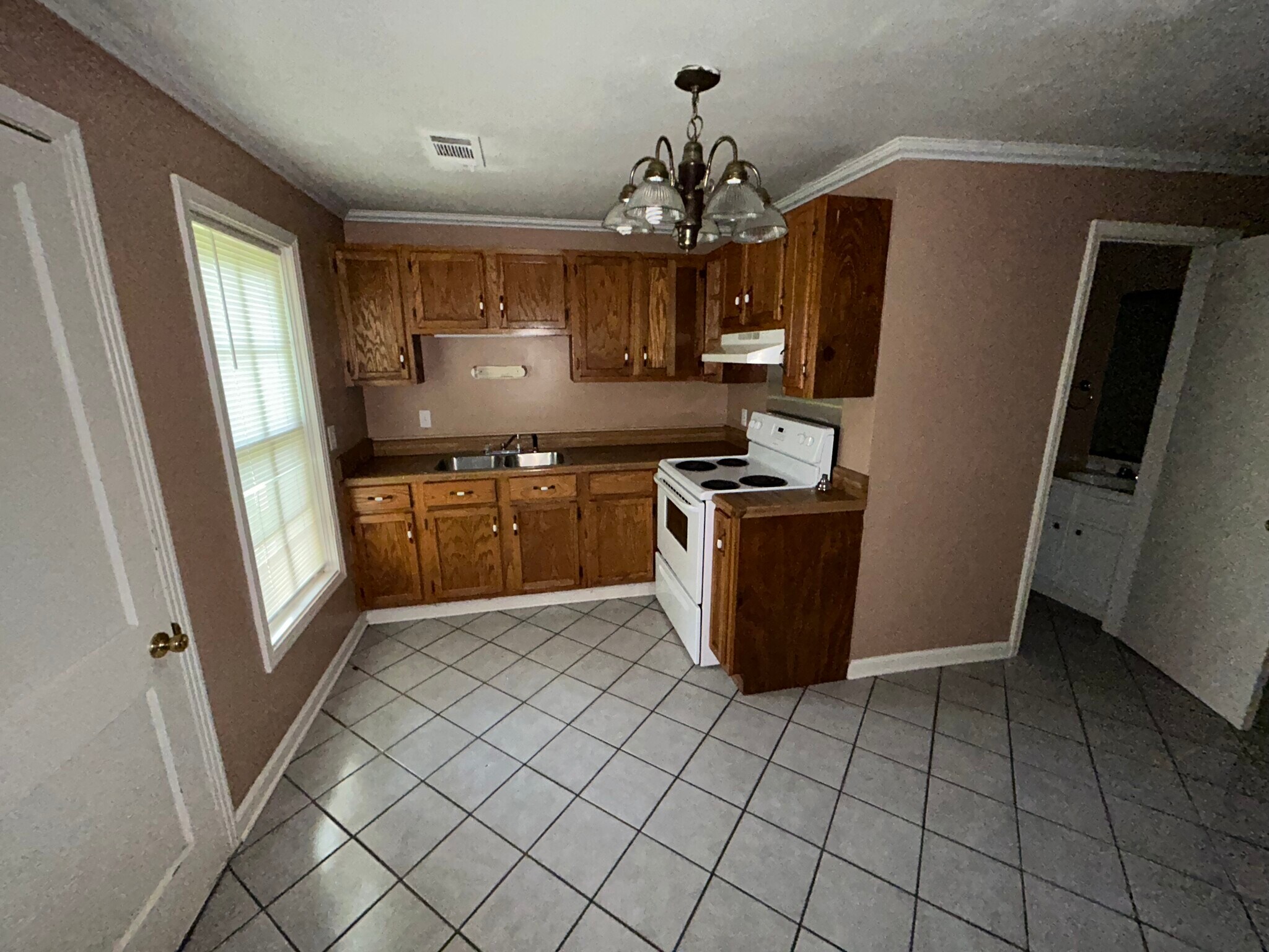 Kitchen - 3901 Munford Giltedge Rd