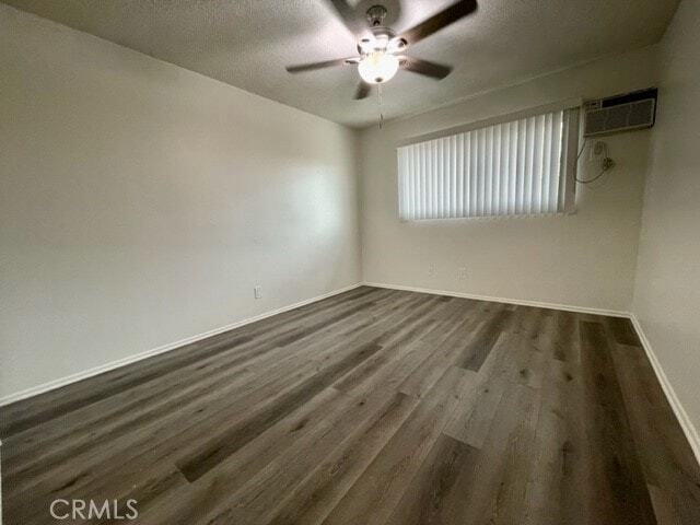 Building Photo - 685 E Vista Chino