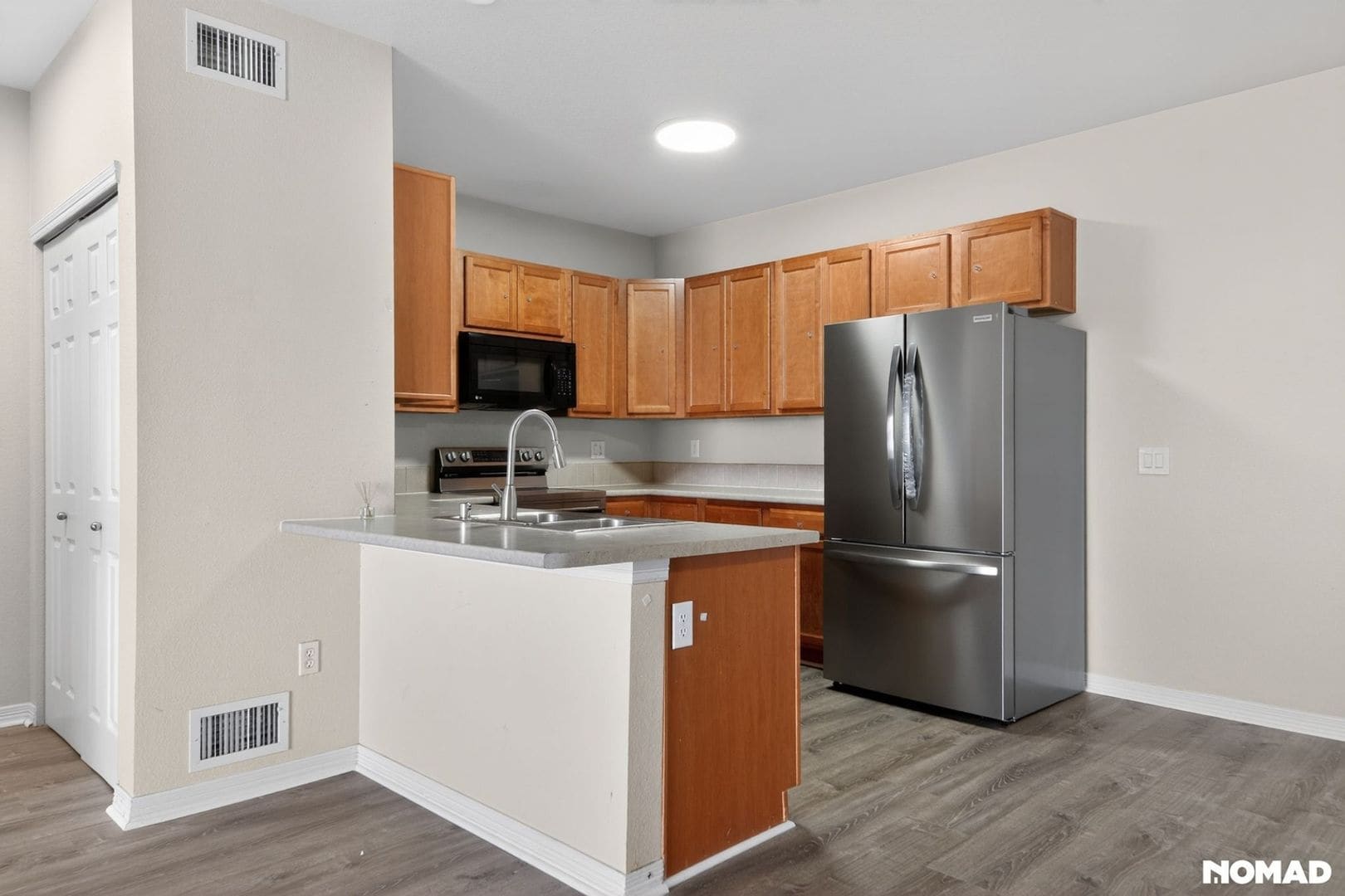 Building Photo - 7222 S Blackhawk St