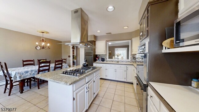 Building Photo - 827 Savitt Pl