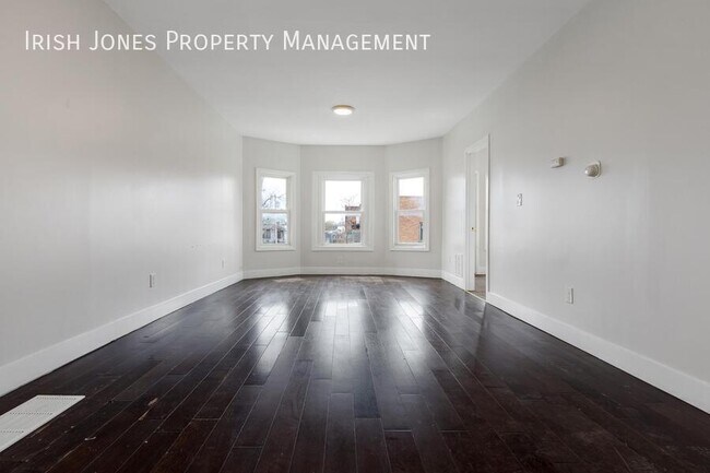 Building Photo - 308 Breckenridge St