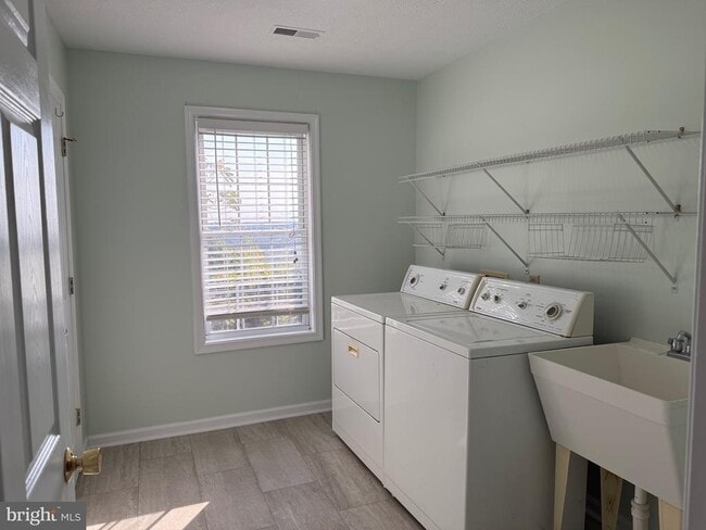 Building Photo - 51 Crystal Hill Ct