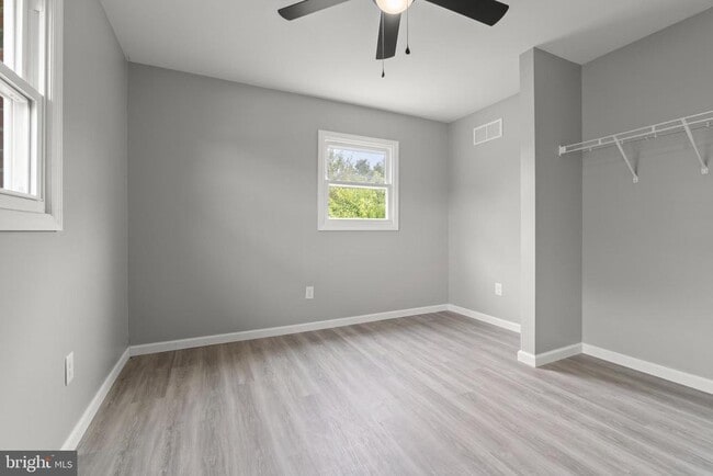 Building Photo - 615 Fairmount Dr