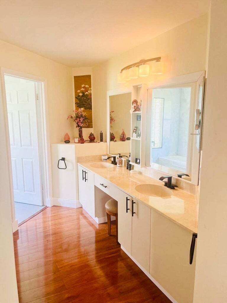 Building Photo - 6817 Barnwell Dr