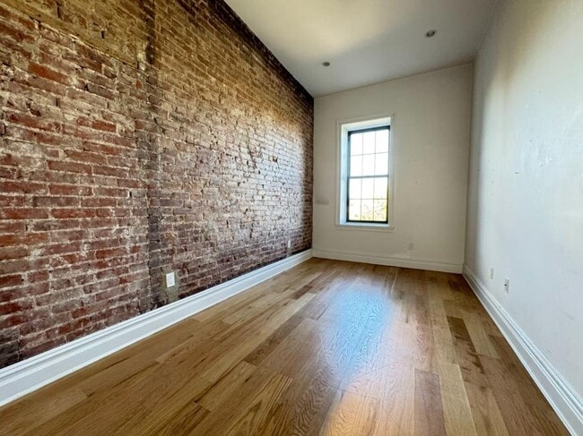 Building Photo - 7 bedroom in BROOKLYN NY 11213