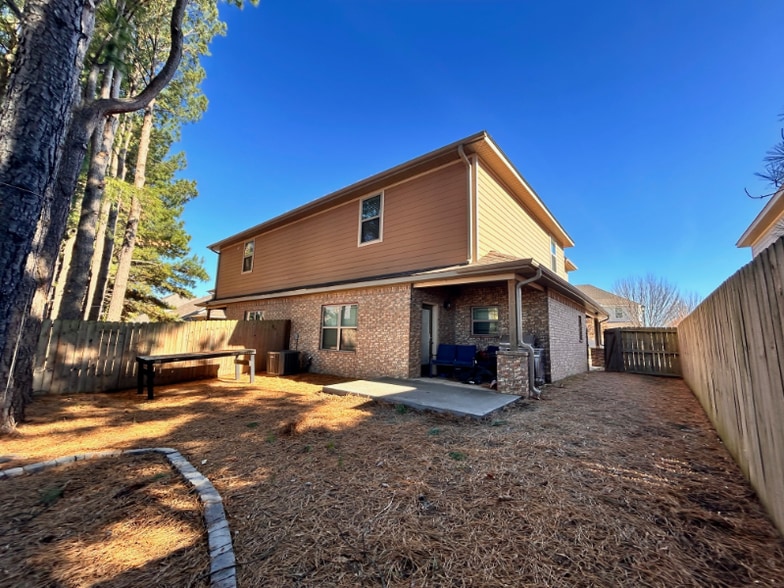 Building Photo - 1237 N Sicily Ln