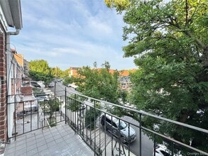 Building Photo - 88-11 53rd Ave