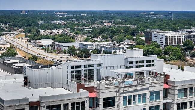 Building Photo - 400 W North St