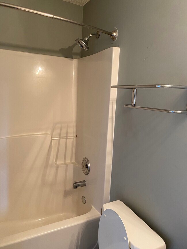 Building Photo - 125 Chastain Cir