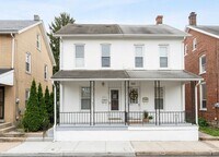 Building Photo - 2 - 3 Bedroom Rental in Emmaus!