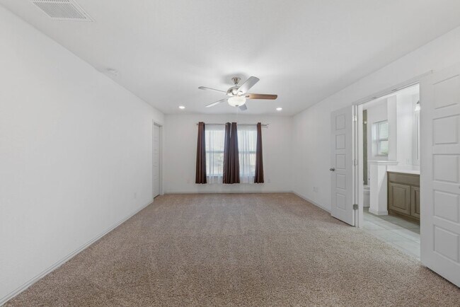 Building Photo - 9683 Shorebird Ln