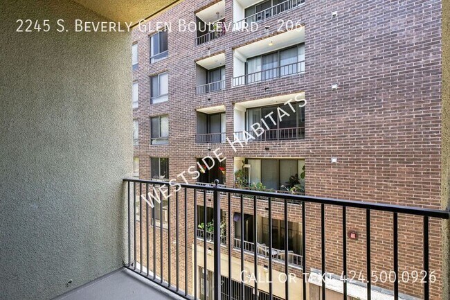 Building Photo - 2245 S Beverly Glen Blvd