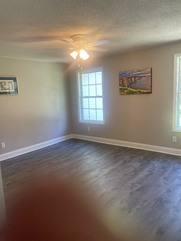 Building Photo - 179 Oyster Rd