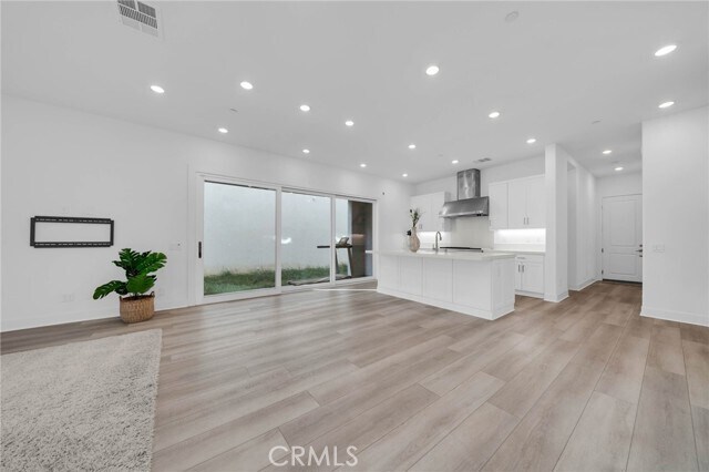 Building Photo - 27216 W Coyote Bush Ct