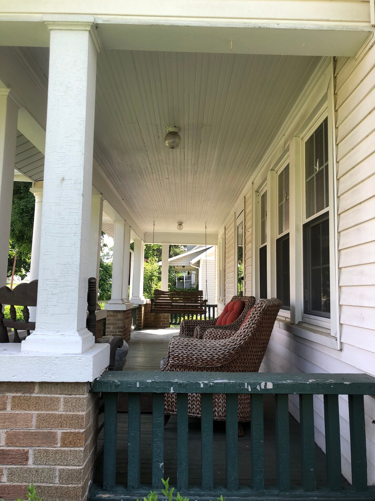 Front Porch - 645 Ellett Rd NE