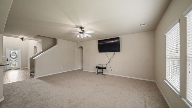Building Photo - Beautiful 4-bedroom home in the sought-after Lake Conroe Hills community!