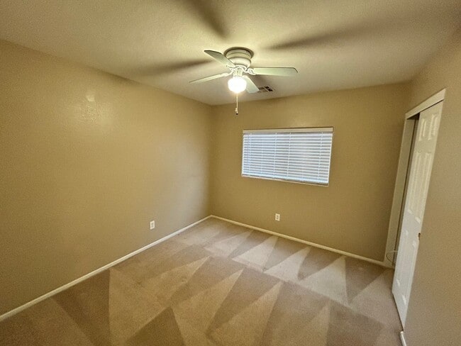 Building Photo - Charming 3 Bed/3Bath/1Car 2-Story Home nestled in this comfortable northwest community in Walnut ...