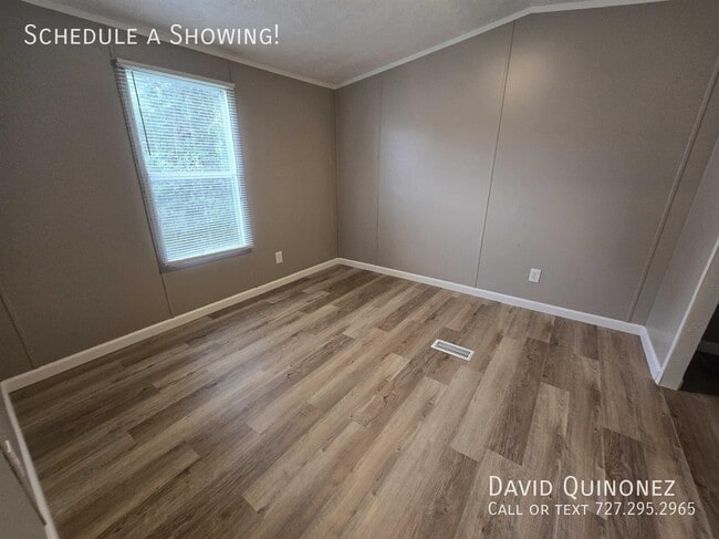 Building Photo - 252 S Blackwood Dr