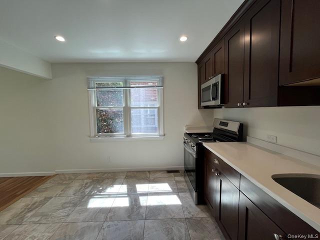 Building Photo - 35 Dunes Ln