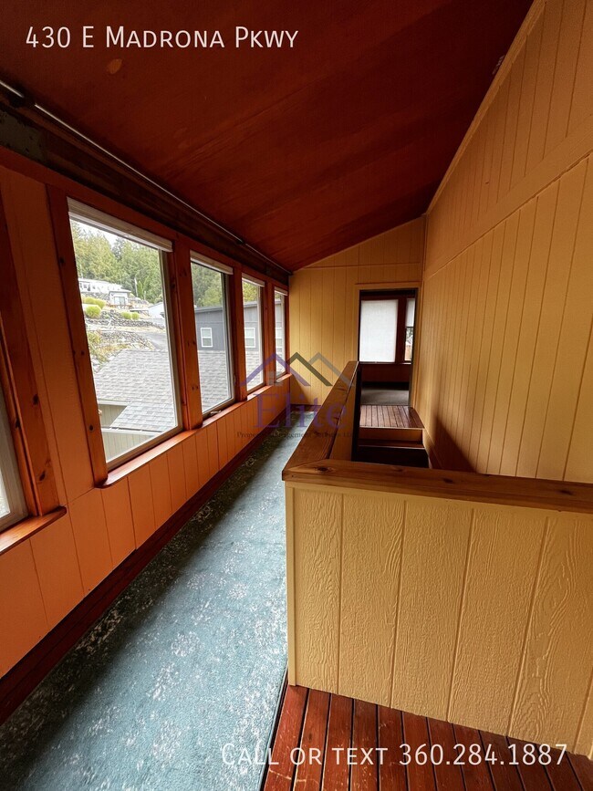 Building Photo - 430 E Madrona Pkwy