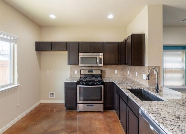 Building Photo - 4515 Esper Ln