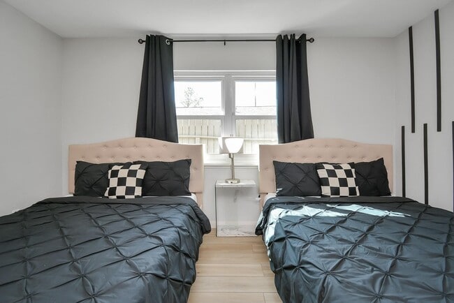 Building Photo - 15627 Sierra Valle Dr