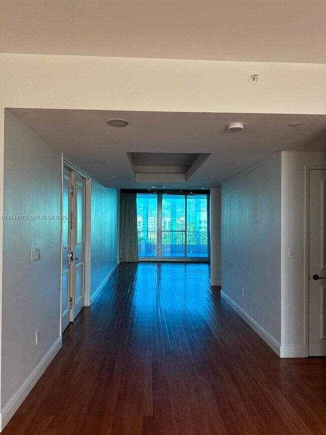 Building Photo - 785 Crandon Blvd