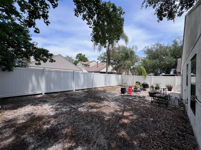 Building Photo - 10027 Creekwater Blvd