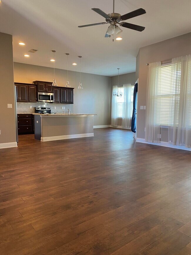 Building Photo - 8544 Holley Hills Cir