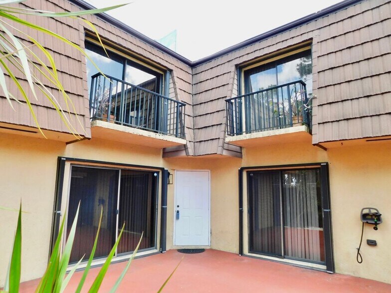 Building Photo - 4155 Turnberry Cir