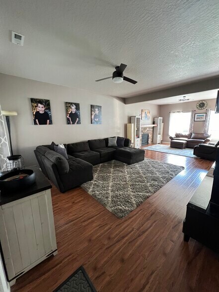 Building Photo - 1335 SW Lehman Ct