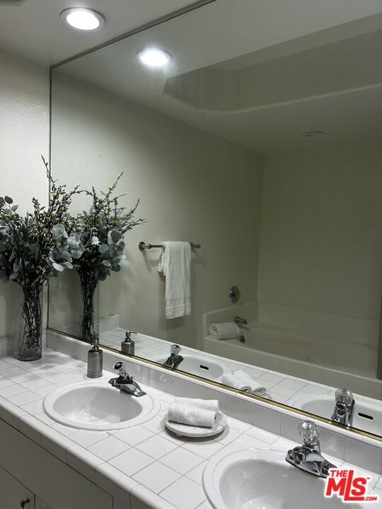 Building Photo - 3460 S Centinela Ave