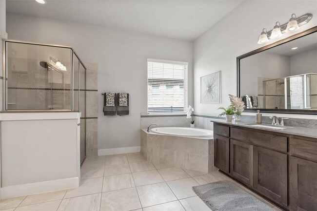 Building Photo - 1105 Legacy Xing