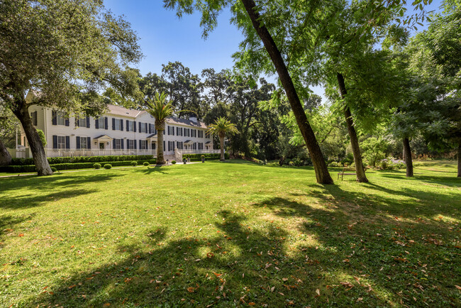 Building Photo - 989 Rutherford Rd