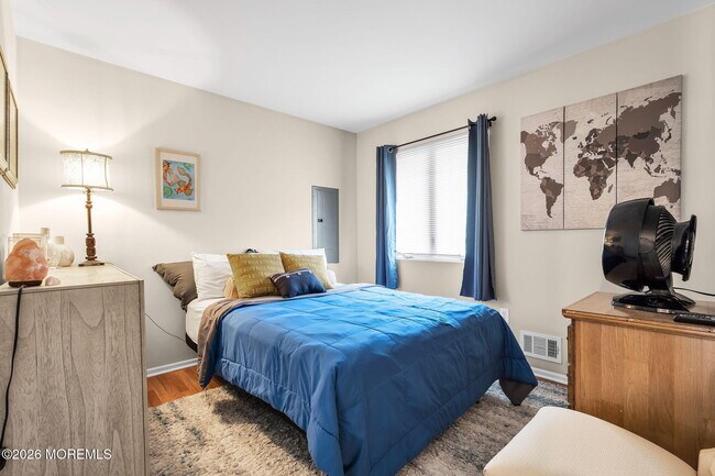 Building Photo - 658 Driftwood Pl