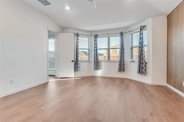 Building Photo - 2625 Toledo Dr