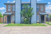 Building Photo - 1028 McKinley St