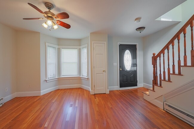 Building Photo - 89 Condor St