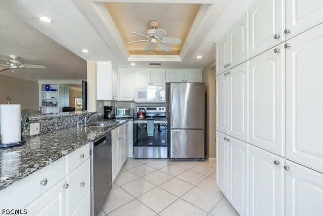 Building Photo - 10475 Gulf Shore Dr
