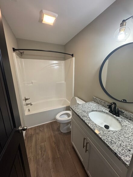 Building Photo - 3811 McBroom Chapel Rd