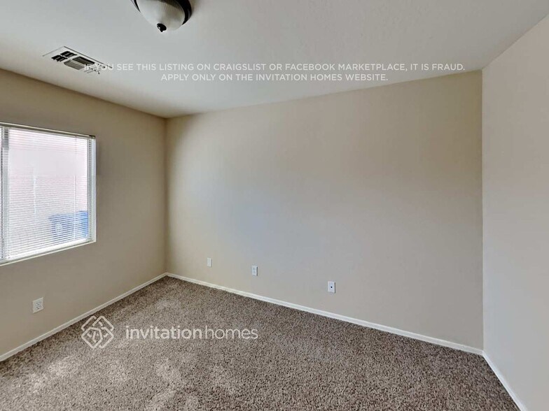 Building Photo - 12614 W Ash St
