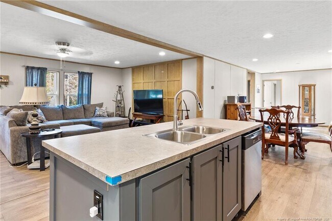 Building Photo - 7096 Monarch Dr