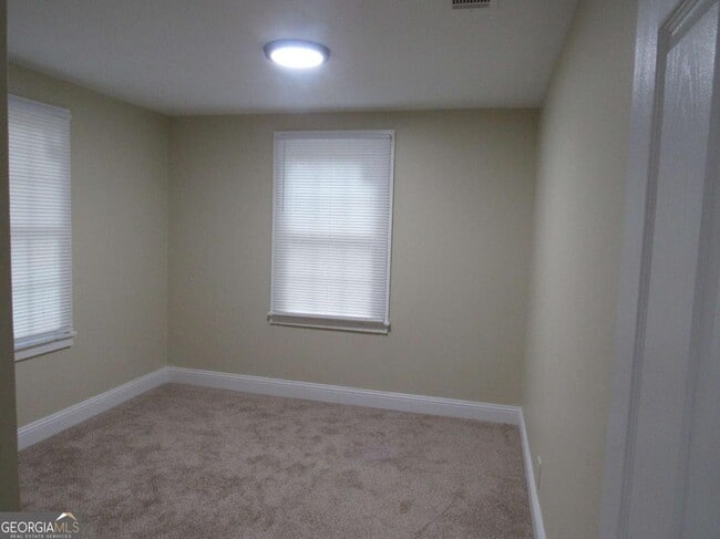 Building Photo - 112 Judy Ave