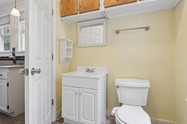 Building Photo - 3BR/1.5BA Rancher in Hampton, VA